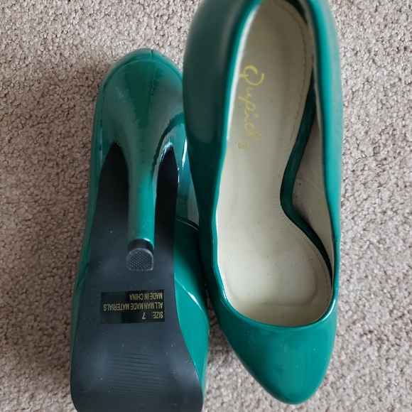 Platform Heels - Picture 9 of 10